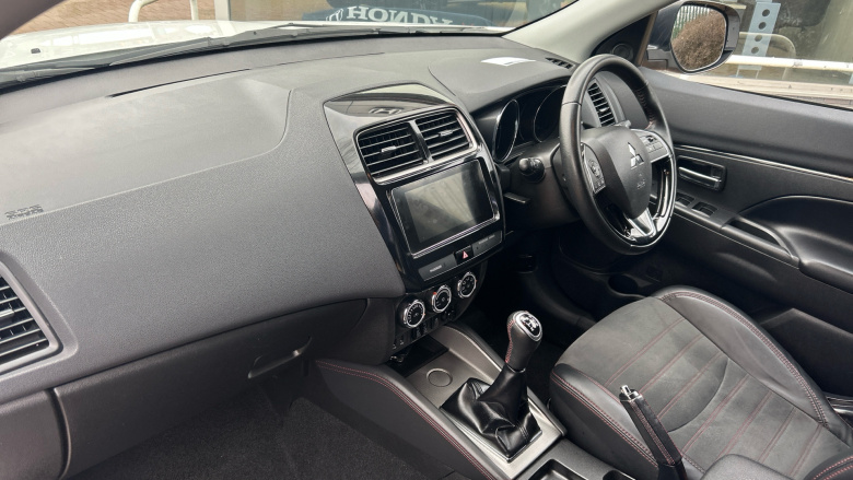 Mitsubishi ASX 1.6 Black 5dr Petrol Estate